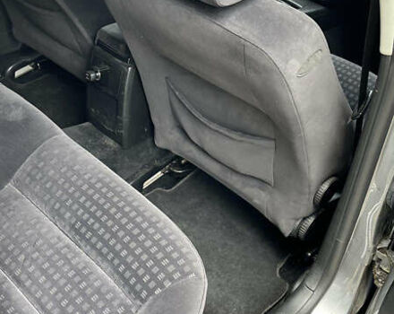 Серый Фольксваген Пассат, объемом двигателя 1.6 л и пробегом 380 тыс. км за 5100 $, фото 11 на Automoto.ua