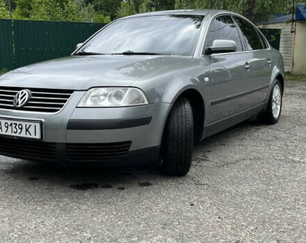 Серый Фольксваген Пассат, объемом двигателя 1.6 л и пробегом 380 тыс. км за 5100 $, фото 2 на Automoto.ua