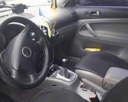 Серый Фольксваген Пассат, объемом двигателя 1.78 л и пробегом 301 тыс. км за 5000 $, фото 3 на Automoto.ua