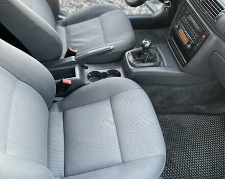 Сірий Фольксваген Пассат, об'ємом двигуна 1.6 л та пробігом 215 тис. км за 5200 $, фото 17 на Automoto.ua