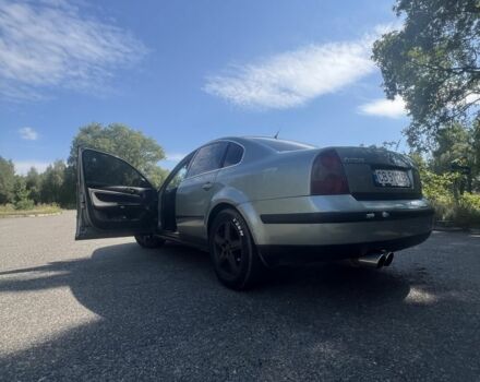 Сірий Фольксваген Пассат, об'ємом двигуна 1.8 л та пробігом 350 тис. км за 3100 $, фото 1 на Automoto.ua