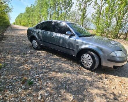 Сірий Фольксваген Пассат, об'ємом двигуна 1.8 л та пробігом 340 тис. км за 3700 $, фото 17 на Automoto.ua