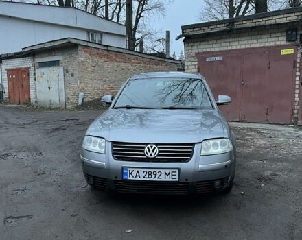 Серый Фольксваген Пассат, объемом двигателя 1.8 л и пробегом 285 тыс. км за 3900 $, фото 2 на Automoto.ua