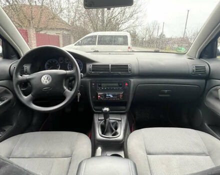 Сірий Фольксваген Пассат, об'ємом двигуна 1.6 л та пробігом 305 тис. км за 4500 $, фото 8 на Automoto.ua