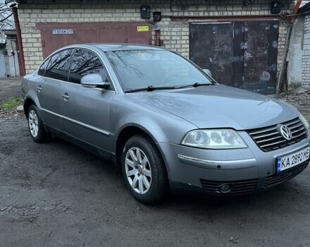 Серый Фольксваген Пассат, объемом двигателя 1.8 л и пробегом 285 тыс. км за 3900 $, фото 9 на Automoto.ua