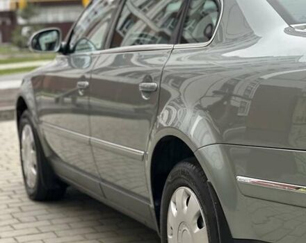 Сірий Фольксваген Пассат, об'ємом двигуна 1.9 л та пробігом 181 тис. км за 6100 $, фото 34 на Automoto.ua