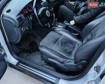 Серый Фольксваген Пассат, объемом двигателя 1.8 л и пробегом 430 тыс. км за 4350 $, фото 14 на Automoto.ua