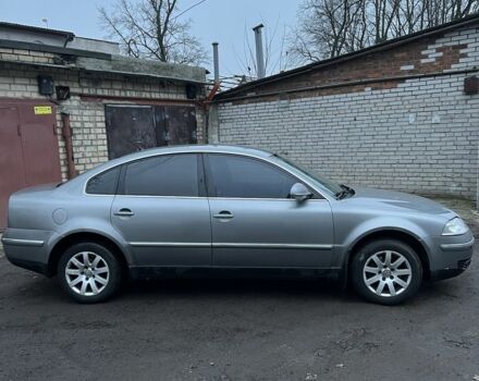 Серый Фольксваген Пассат, объемом двигателя 1.8 л и пробегом 285 тыс. км за 3900 $, фото 7 на Automoto.ua