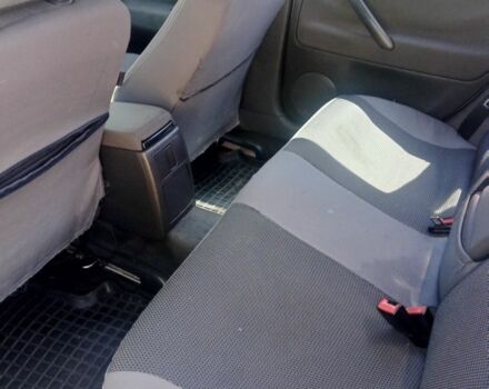 Серый Фольксваген Пассат, объемом двигателя 1.8 л и пробегом 295 тыс. км за 3500 $, фото 4 на Automoto.ua