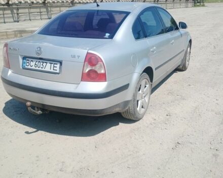 Серый Фольксваген Пассат, объемом двигателя 1.8 л и пробегом 295 тыс. км за 3500 $, фото 2 на Automoto.ua