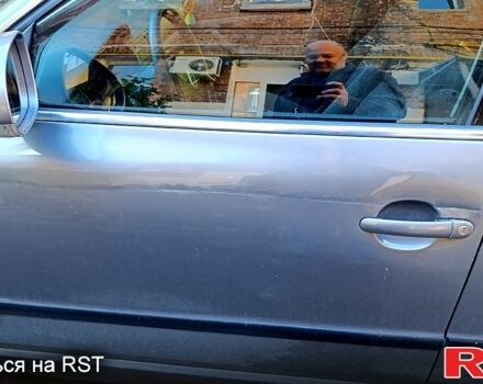 Серый Фольксваген Пассат, объемом двигателя 1.6 л и пробегом 203 тыс. км за 4500 $, фото 5 на Automoto.ua