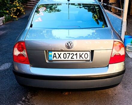 Серый Фольксваген Пассат, объемом двигателя 1.6 л и пробегом 203 тыс. км за 4500 $, фото 1 на Automoto.ua