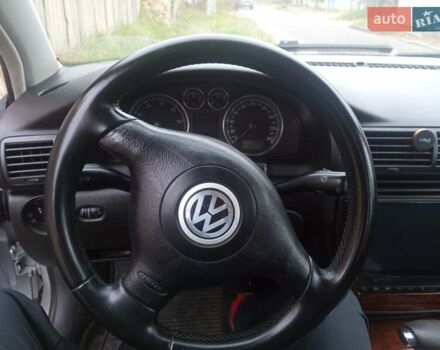 Серый Фольксваген Пассат, объемом двигателя 1.78 л и пробегом 330 тыс. км за 5000 $, фото 5 на Automoto.ua