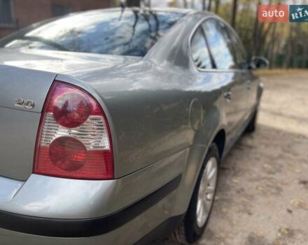 Фольксваген Пассат 2004 в Львове на Automoto.ua Серый Фольксваген Пассат, объемом двигателя 1.98 л и пробегом 197 тыс. км за 5400 $, фото 25 на Automoto.ua