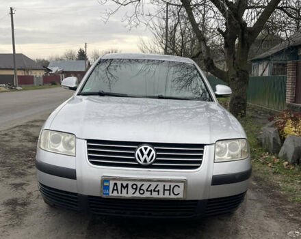 Сірий Фольксваген Пассат, об'ємом двигуна 1.6 л та пробігом 305 тис. км за 4500 $, фото 5 на Automoto.ua