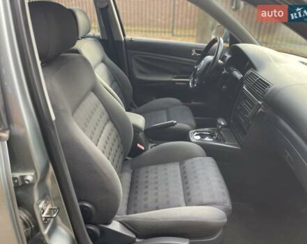 Фольксваген Пассат 2004 в Львове на Automoto.ua Серый Фольксваген Пассат, объемом двигателя 1.98 л и пробегом 197 тыс. км за 5400 $, фото 19 на Automoto.ua