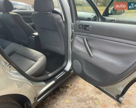 Фольксваген Пассат 2004 в Львове на Automoto.ua Серый Фольксваген Пассат, объемом двигателя 1.98 л и пробегом 197 тыс. км за 5400 $, фото 20 на Automoto.ua