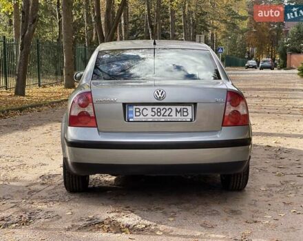 Фольксваген Пассат 2004 в Львове на Automoto.ua Серый Фольксваген Пассат, объемом двигателя 1.98 л и пробегом 197 тыс. км за 5400 $, фото 12 на Automoto.ua
