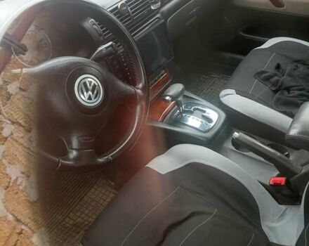 Серый Фольксваген Пассат, объемом двигателя 1.78 л и пробегом 330 тыс. км за 5000 $, фото 7 на Automoto.ua