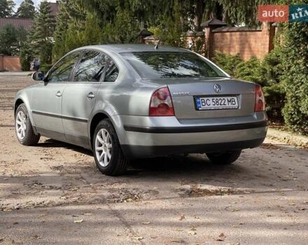 Фольксваген Пассат 2004 в Львове на Automoto.ua Серый Фольксваген Пассат, объемом двигателя 1.98 л и пробегом 197 тыс. км за 5400 $, фото 8 на Automoto.ua