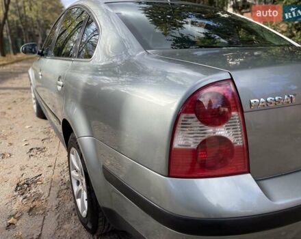 Фольксваген Пассат 2004 в Львове на Automoto.ua Серый Фольксваген Пассат, объемом двигателя 1.98 л и пробегом 197 тыс. км за 5400 $, фото 26 на Automoto.ua