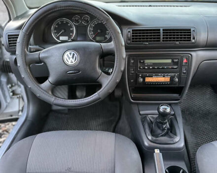 Сірий Фольксваген Пассат, об'ємом двигуна 1.6 л та пробігом 215 тис. км за 5200 $, фото 13 на Automoto.ua