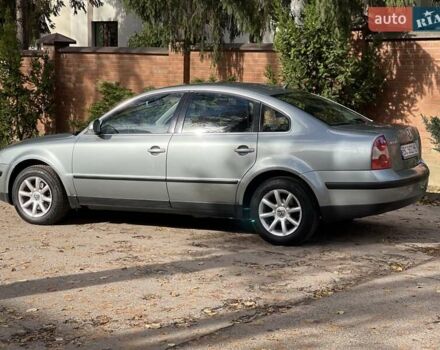 Фольксваген Пассат 2004 в Львове на Automoto.ua Серый Фольксваген Пассат, объемом двигателя 1.98 л и пробегом 197 тыс. км за 5400 $, фото 11 на Automoto.ua