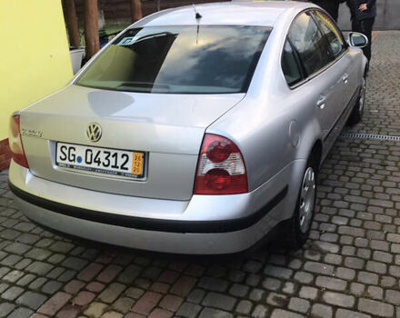 Серый Фольксваген Пассат, объемом двигателя 1.6 л и пробегом 140 тыс. км за 4000 $, фото 1 на Automoto.ua