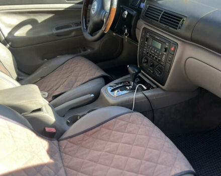 Серый Фольксваген Пассат, объемом двигателя 1.97 л и пробегом 358 тыс. км за 3500 $, фото 14 на Automoto.ua