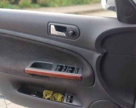 Фольксваген Пассат 2004 в Каменце-Подольском на Automoto.ua Серый Фольксваген Пассат, объемом двигателя 1.98 л и пробегом 320 тыс. км за 3700 $, фото 2 на Automoto.ua