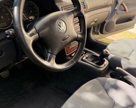 Серый Фольксваген Пассат, объемом двигателя 1.6 л и пробегом 224 тыс. км за 5300 $, фото 13 на Automoto.ua