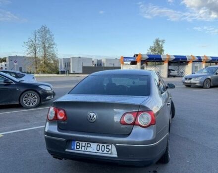 Серый Фольксваген Пассат, объемом двигателя 2 л и пробегом 350 тыс. км за 2500 $, фото 1 на Automoto.ua