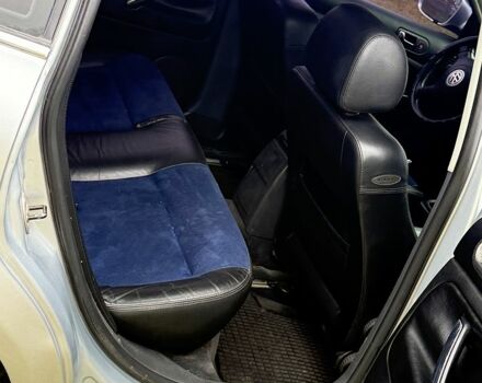 Серый Фольксваген Пассат, объемом двигателя 1.8 л и пробегом 300 тыс. км за 4300 $, фото 7 на Automoto.ua