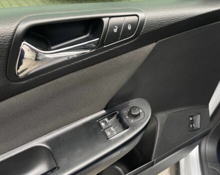 Серый Фольксваген Пассат, объемом двигателя 1.6 л и пробегом 236 тыс. км за 6400 $, фото 8 на Automoto.ua