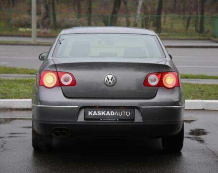 Сірий Фольксваген Пассат, об'ємом двигуна 2 л та пробігом 307 тис. км за 5800 $, фото 4 на Automoto.ua