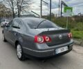 Серый Фольксваген Пассат, объемом двигателя 1.6 л и пробегом 319 тыс. км за 7100 $, фото 2 на Automoto.ua