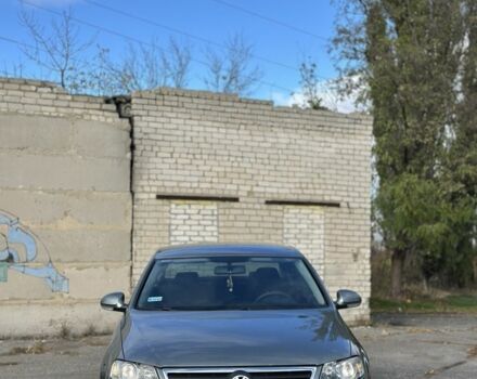 Серый Фольксваген Пассат, объемом двигателя 2 л и пробегом 328 тыс. км за 3250 $, фото 1 на Automoto.ua