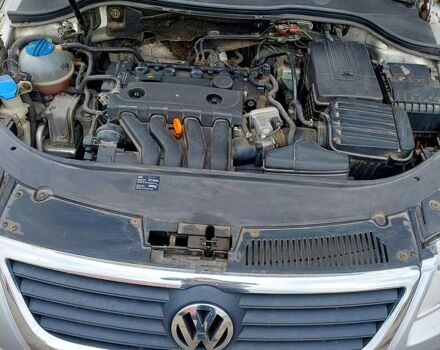 Серый Фольксваген Пассат, объемом двигателя 2 л и пробегом 280 тыс. км за 5300 $, фото 5 на Automoto.ua