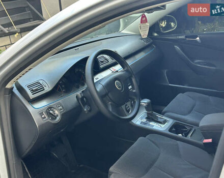 Сірий Фольксваген Пассат, об'ємом двигуна 2 л та пробігом 251 тис. км за 4999 $, фото 13 на Automoto.ua