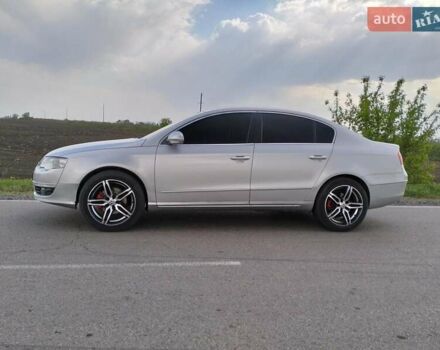 Серый Фольксваген Пассат, объемом двигателя 1.98 л и пробегом 305 тыс. км за 5500 $, фото 4 на Automoto.ua