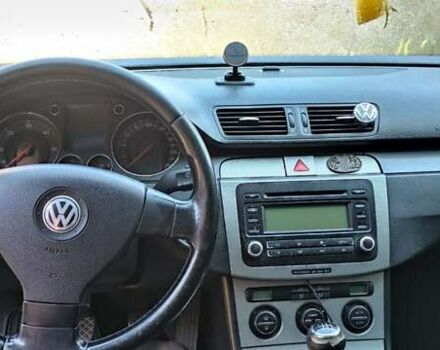 Сірий Фольксваген Пассат, об'ємом двигуна 2 л та пробігом 320 тис. км за 4800 $, фото 5 на Automoto.ua