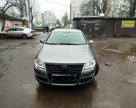 Серый Фольксваген Пассат, объемом двигателя 2 л и пробегом 401 тыс. км за 3500 $, фото 4 на Automoto.ua