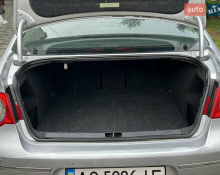 Сірий Фольксваген Пассат, об'ємом двигуна 2 л та пробігом 251 тис. км за 4999 $, фото 25 на Automoto.ua