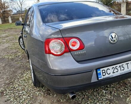 Серый Фольксваген Пассат, объемом двигателя 1.6 л и пробегом 256 тыс. км за 5300 $, фото 4 на Automoto.ua