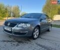Серый Фольксваген Пассат, объемом двигателя 1.97 л и пробегом 295 тыс. км за 4999 $, фото 1 на Automoto.ua