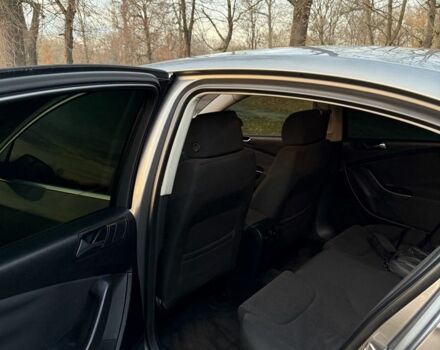 Серый Фольксваген Пассат, объемом двигателя 1.6 л и пробегом 142 тыс. км за 6800 $, фото 9 на Automoto.ua