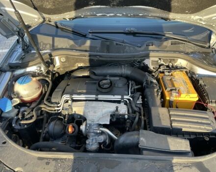 Серый Фольксваген Пассат, объемом двигателя 2 л и пробегом 400 тыс. км за 2350 $, фото 14 на Automoto.ua