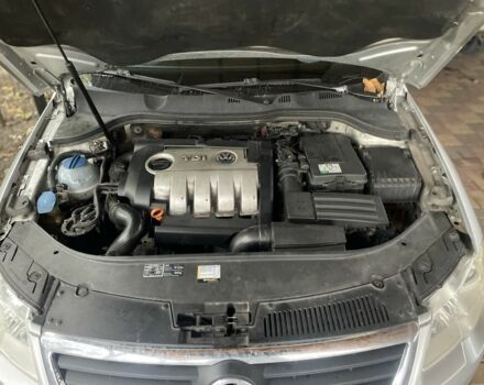 Сірий Фольксваген Пассат, об'ємом двигуна 2 л та пробігом 400 тис. км за 2350 $, фото 4 на Automoto.ua