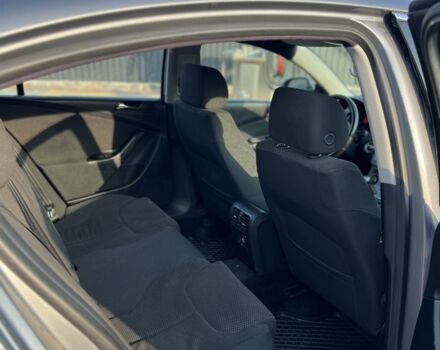 Серый Фольксваген Пассат, объемом двигателя 2 л и пробегом 263 тыс. км за 5000 $, фото 7 на Automoto.ua