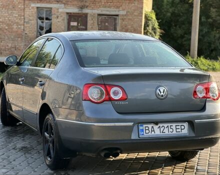 Серый Фольксваген Пассат, объемом двигателя 2 л и пробегом 263 тыс. км за 5000 $, фото 4 на Automoto.ua